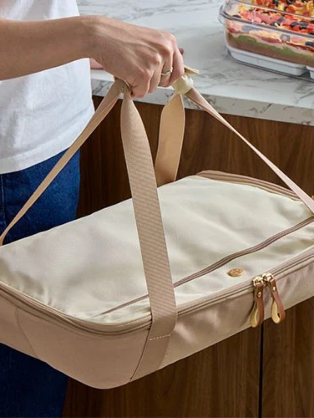 The Pampered Chef Beige Canvas Insulated Carry Tote